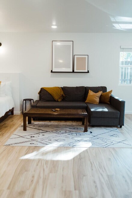 Building Photo - 1908 Morrow Ave