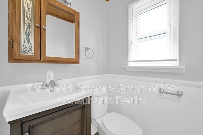 Building Photo - 342-344 East Morrill Avenue