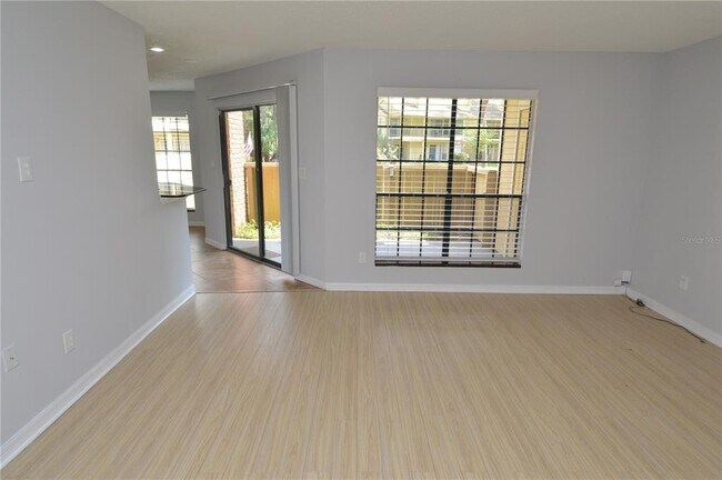 Building Photo - 8613 Mallard Reserve Dr