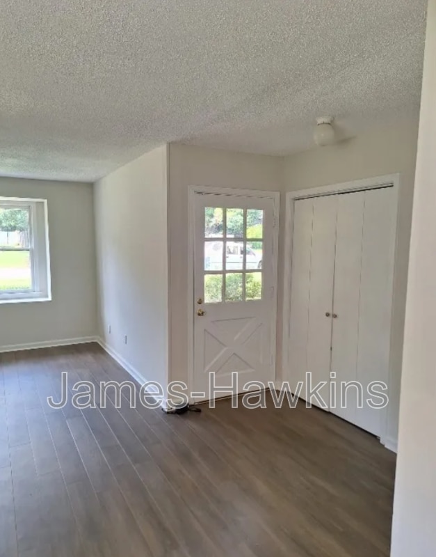 Building Photo - 5751 Oakwild Dr