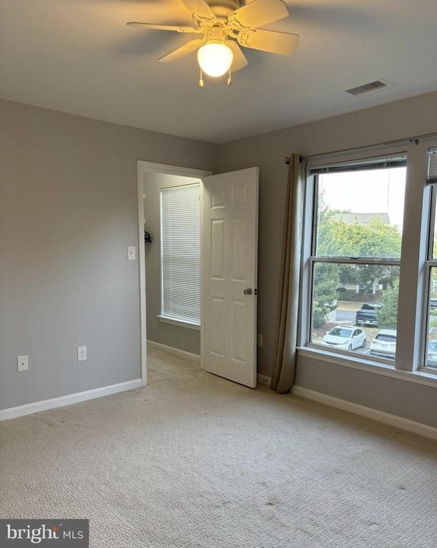 Building Photo - 20579 Snowshoe Square