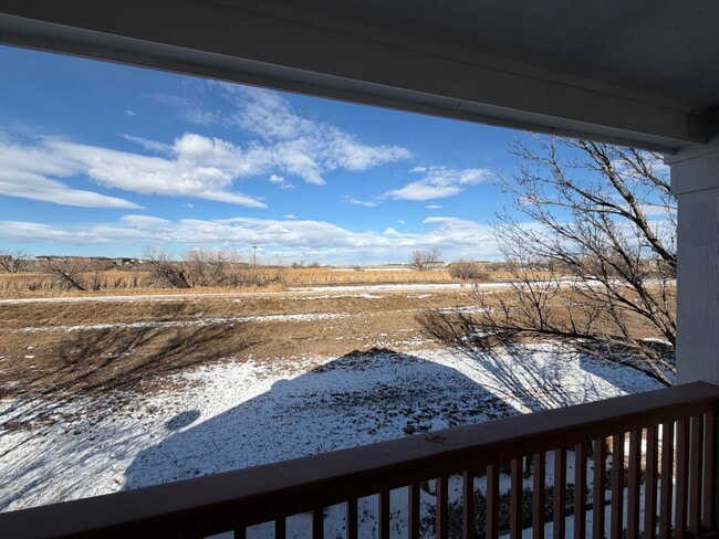 Building Photo - Students Welcome! Bright and Spacious 2-Bedroom, 2-Bath Condo in South Loveland