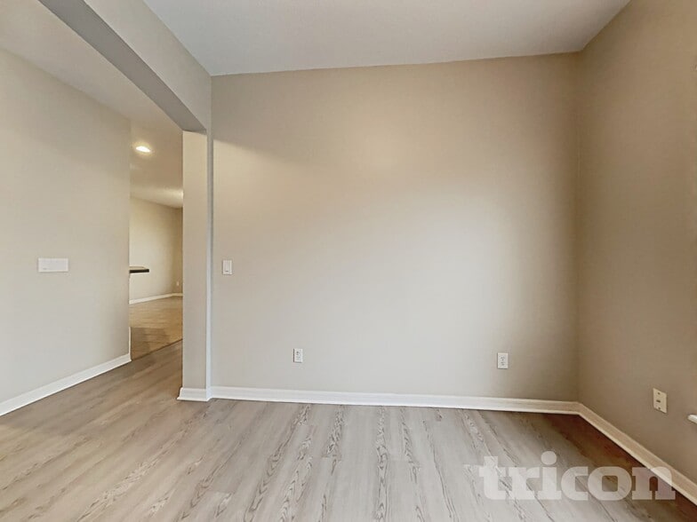 Building Photo - 1513 Lancashire Way