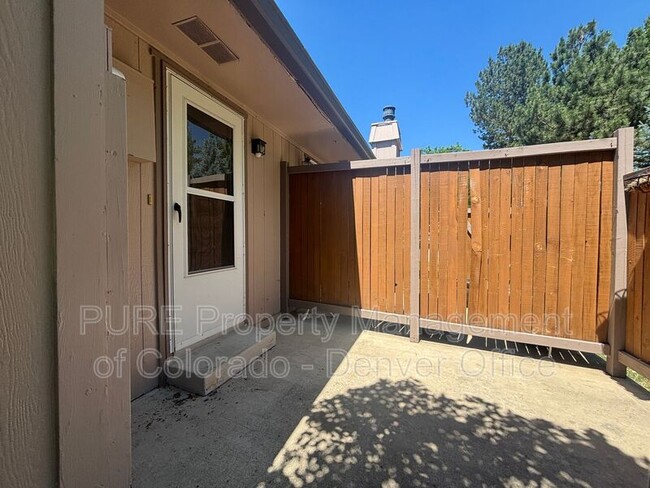 Building Photo - 1693 S Kline Way