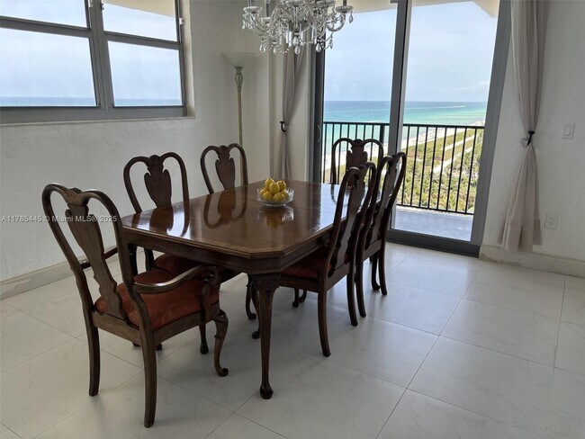 Building Photo - 9273 Collins Ave