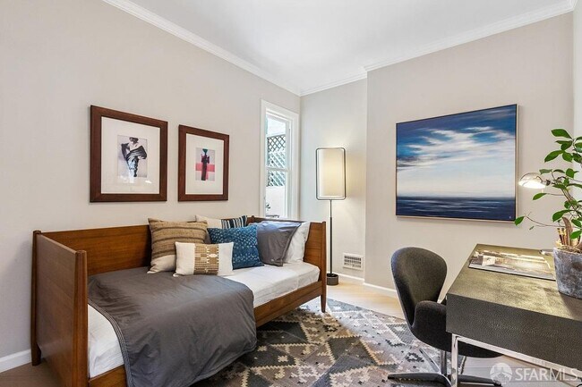 Building Photo - 228 Mallorca Way