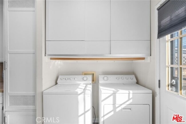 Building Photo - 16154 Gilmore St