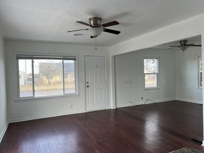 Upstairs Livingroom - 617 Haines Ave