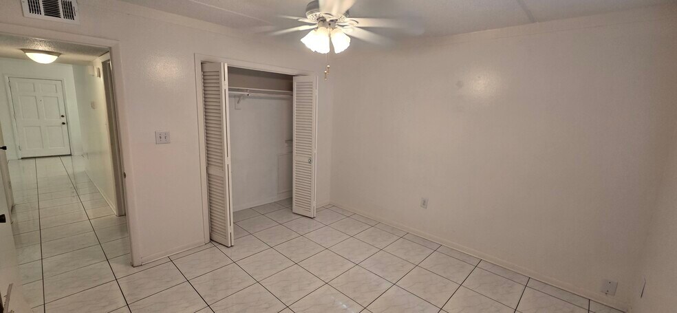 Building Photo - 4725 Christa Ct