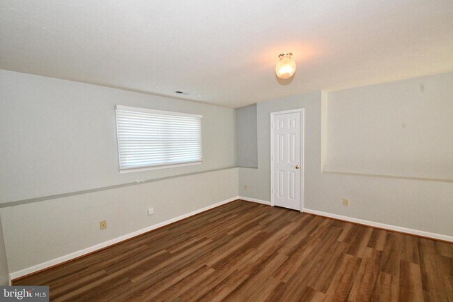 Building Photo - 11 Jody Ct