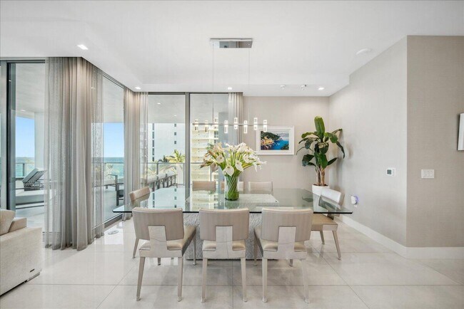 Building Photo - 5000 N Ocean Dr