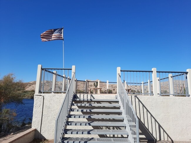 Building Photo - Affordable 2bed/2 bath Condo is Beautiful ...