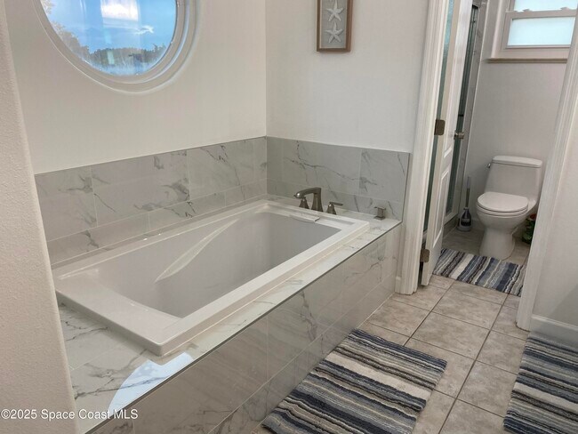 Building Photo - 781 Sunset Lakes Dr