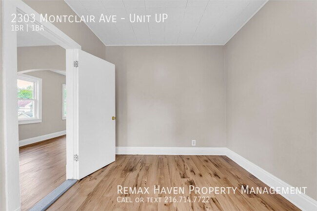Building Photo - 2303 Montclair Ave