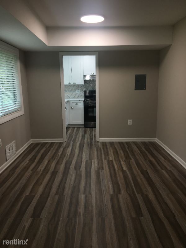 Building Photo - 1 br, 1 bath Condo - 10626 Weymouth St