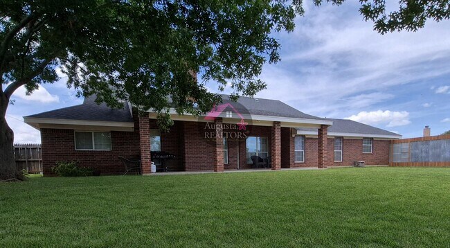 Building Photo - 5001 Crystal Creek