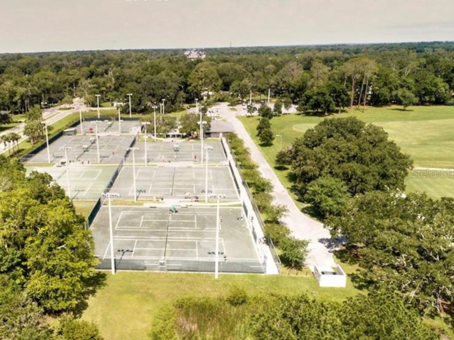 Building Photo - 3437 E Fort King St