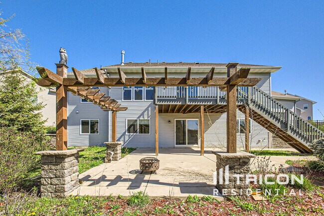 Building Photo - 19280 Castle Ct
