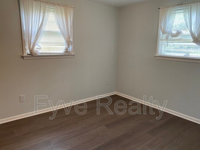 Building Photo - 2125 McKay St