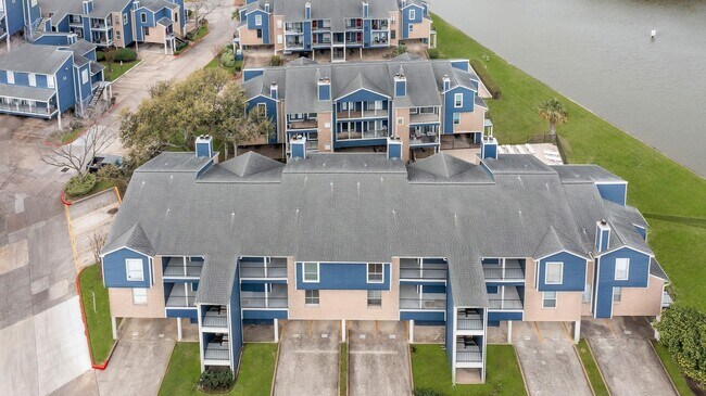 Building Photo - 18519 Egret Bay Blvd