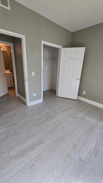 Building Photo - 701 Gibson Dr