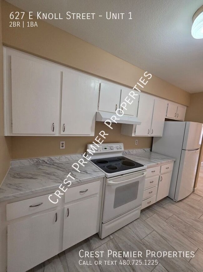 Building Photo - 627 E Knoll St