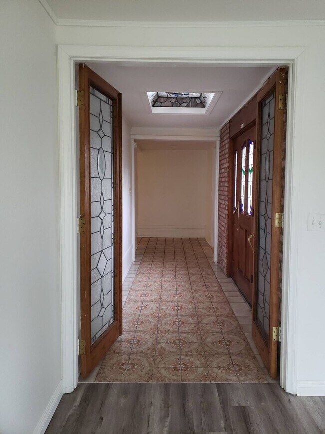 Building Photo - 5 Bed, 3 Bath La Mesa Home with SOLAR!