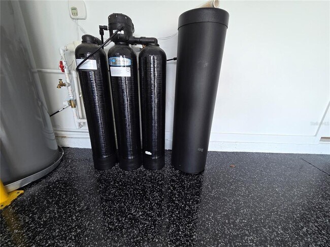 Building Photo - 2130 Bur Oak Blvd