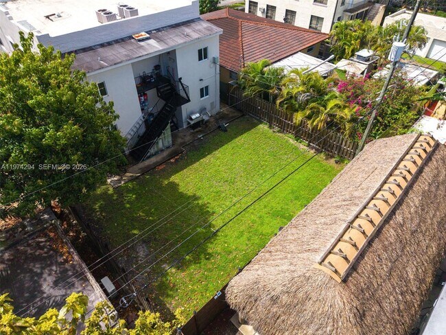 Building Photo - 1853 SW 17th St