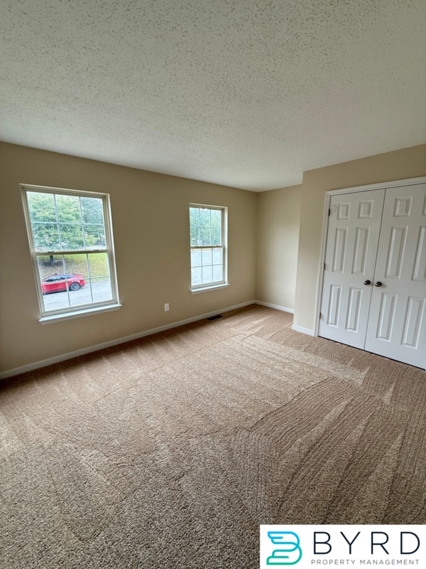 Building Photo - 913 Wheelwood Way