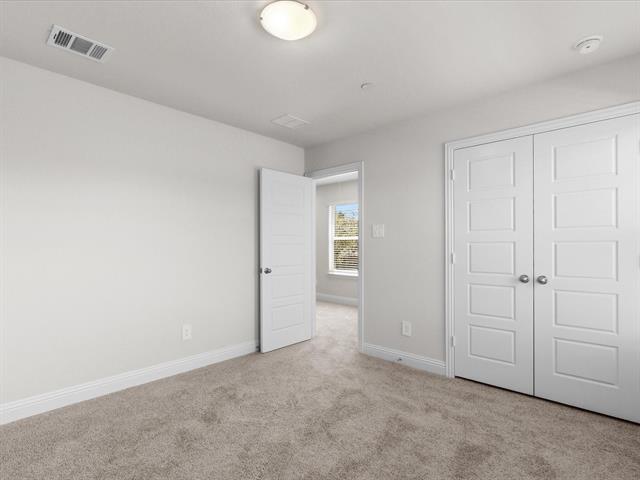 Building Photo - 2670 Copper Breaks St