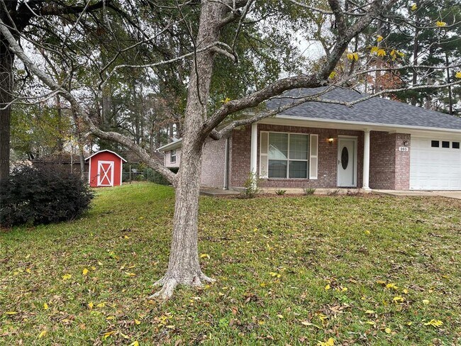 Building Photo - 203 Pine Valley