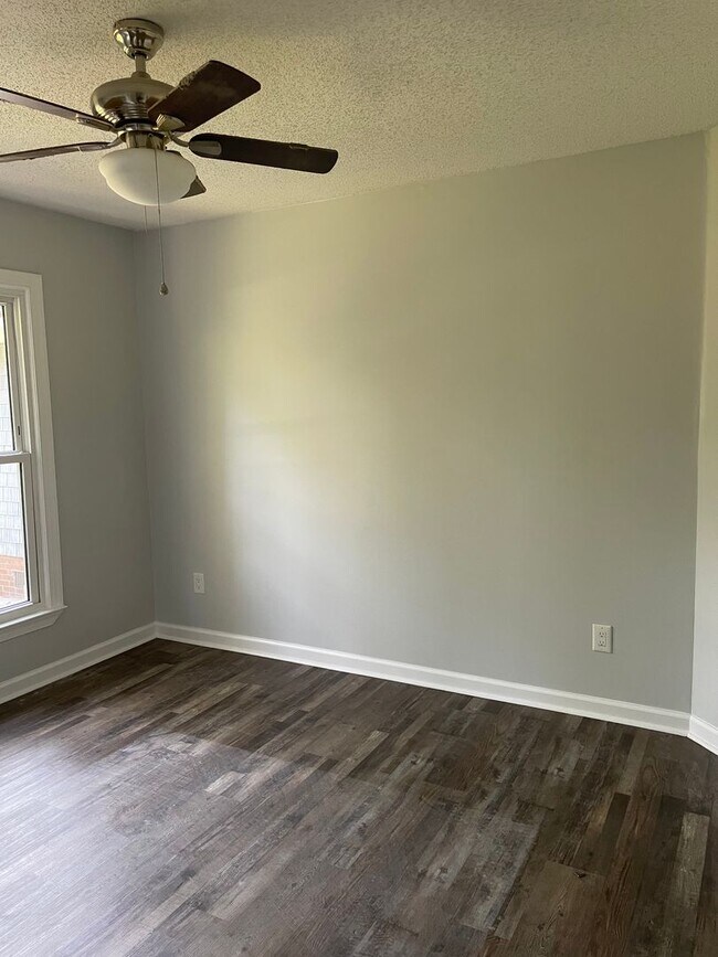 Building Photo - 904 Shipyard Point