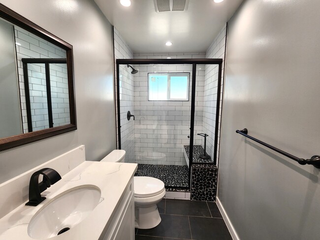 ADU - 13863 Burton St