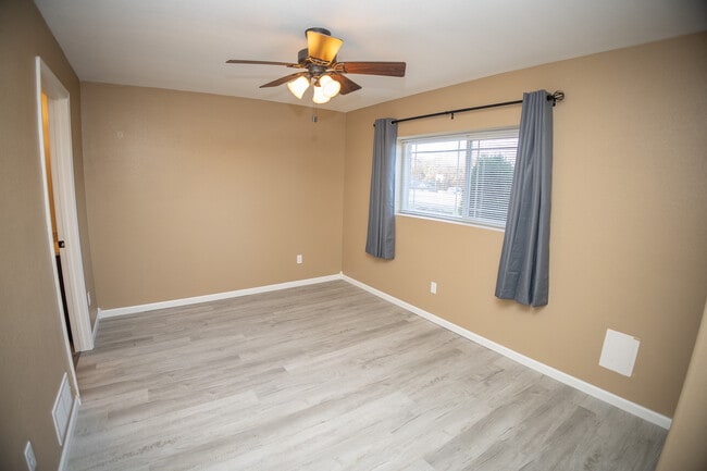 Building Photo - 4055 Westminister Dr