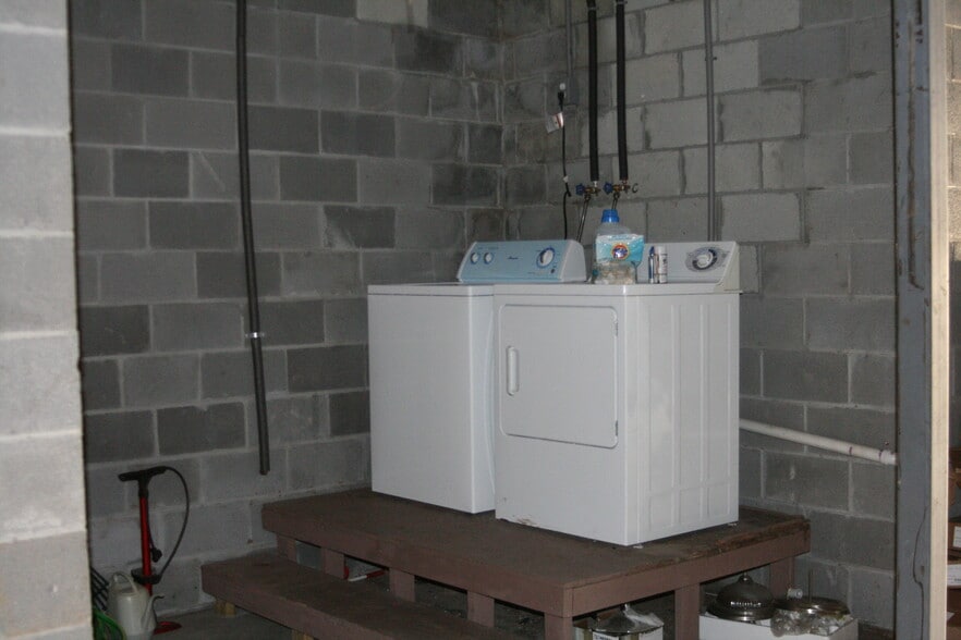 washer / dryer in garage dedicated to thier own - 61 Cooper St