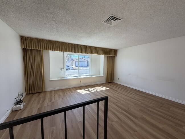 Building Photo - 6822 Endora Dr