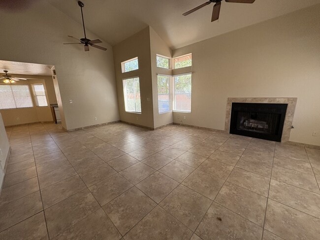 Building Photo - Eastside 4-bedroom 2.5-bathroom home with community pool