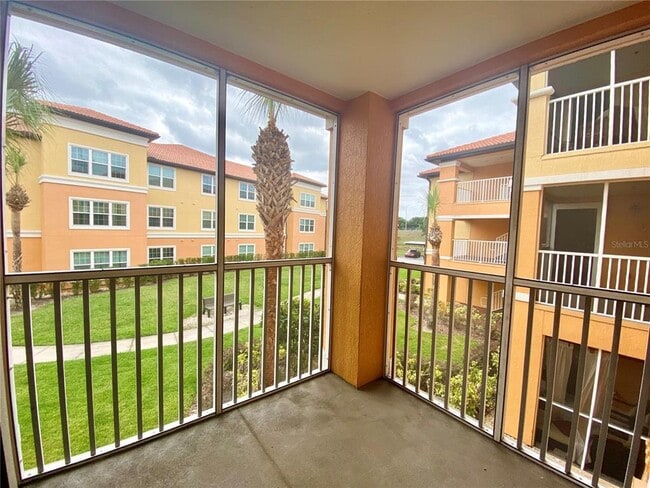 Building Photo - 5479 Vineland Rd