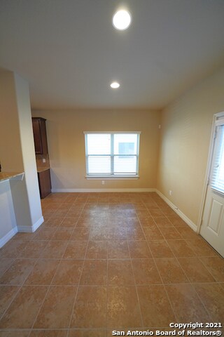 Building Photo - 216 Dove Hill
