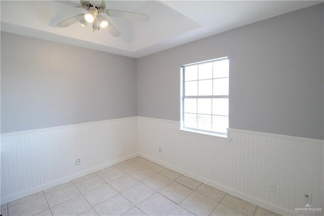 Building Photo - 2112 N J St