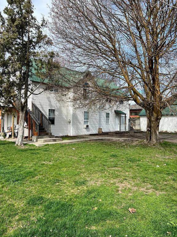 Building Photo - 227 E Ermina Ave, unit 1