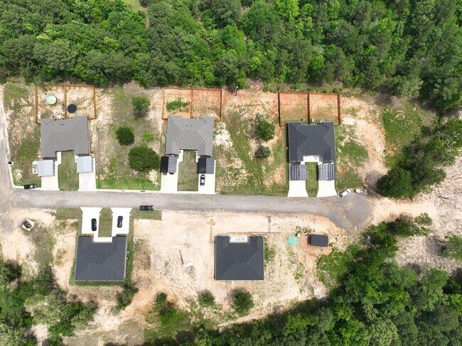 Building Photo - 1235 FM757