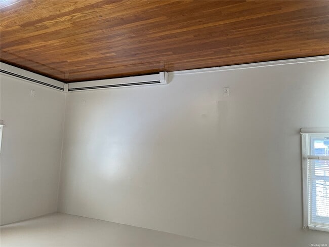 Building Photo - 400 N Corona Ave