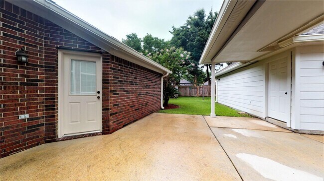 Building Photo - 17014 Calm Lagoon Ct