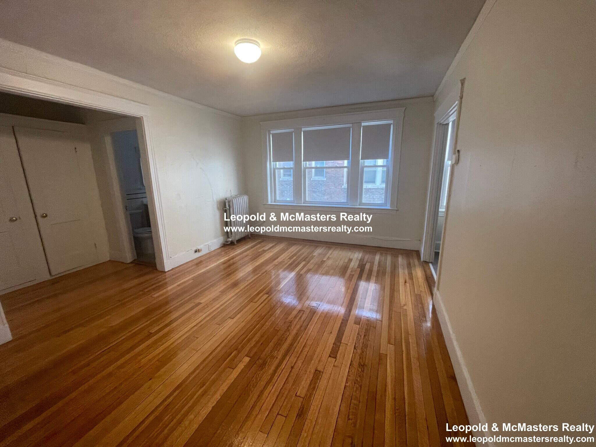 Building Photo - 120 Washington St