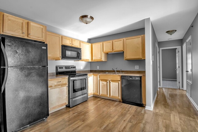 Building Photo - Oakwood Grove