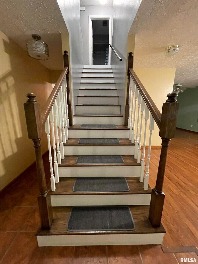 Building Photo - 12488 Cyril James Rd