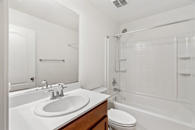 Building Photo - ELEGANTLY APPOINTED TOWNHOME IN TOSCANA PRIVATE & SECURE | NEAR GREENBELT!