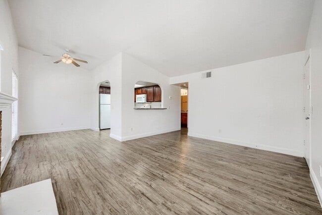 Building Photo - 1412 Bass Dr